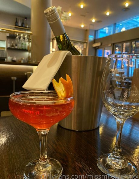 missmilehighxxx pornostar schöne bilder