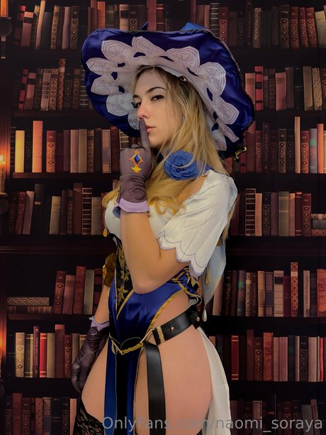 Naomi Soraya bonita modelo fotos