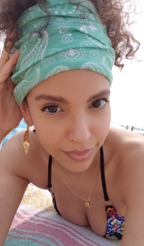 queen jelz actriz libre recopilación