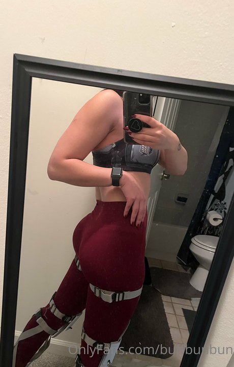 womanwearingred xxx estrella porno foto