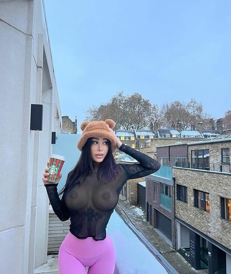 Alex Mucci estrella atractiva imágenes