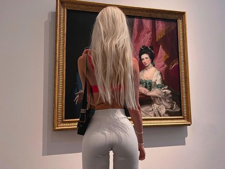 Jull Dolly buena actriz foto