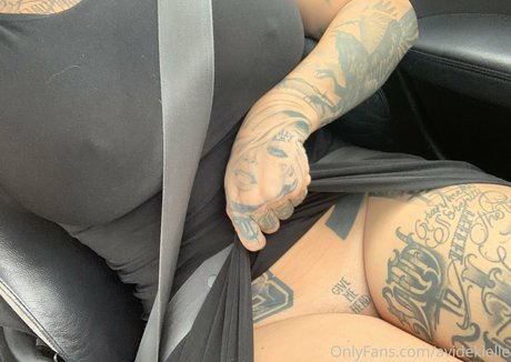 Avidekielle bonita modelo galería