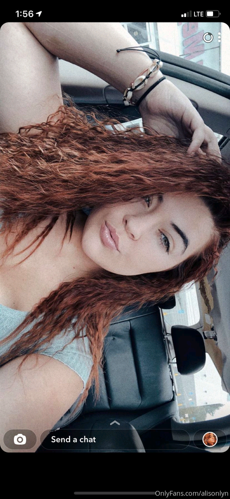 alisonlyn actriz caliente foto