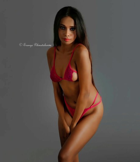 Poojani Perera hermosa actriz imagen