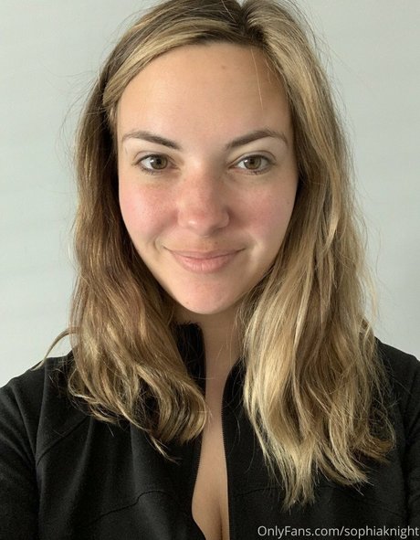 Sophia Knight actriz perfecta recopilación