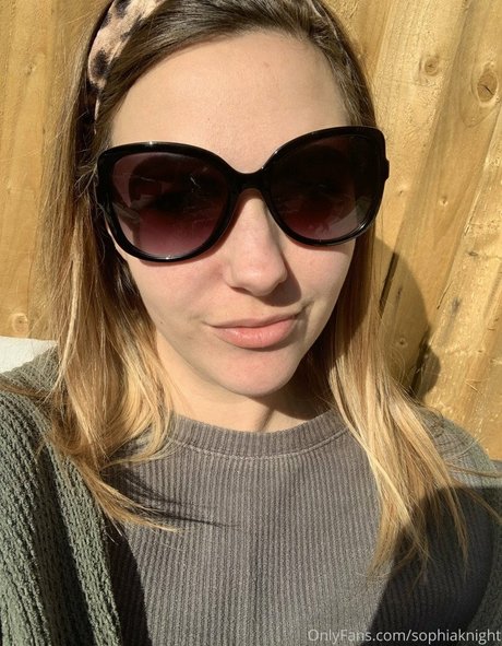 Sophia Knight hermosa estrella porno galería