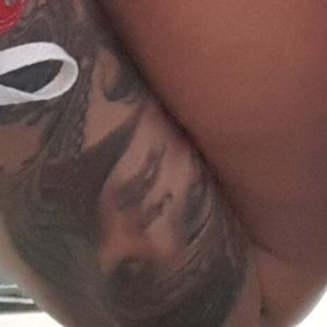 medianochebaby desnudos de modelos foto