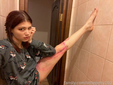 Little Polly desnudos estrella porno fotos