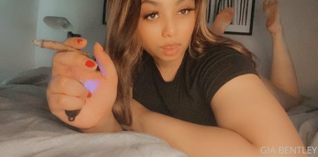 giabentley hermosa actriz imágenes