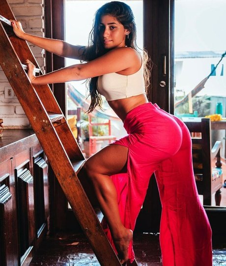 Carol De Lucas modelo hermosa imágenes