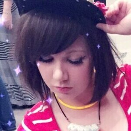 pinkharm modelo libre foto