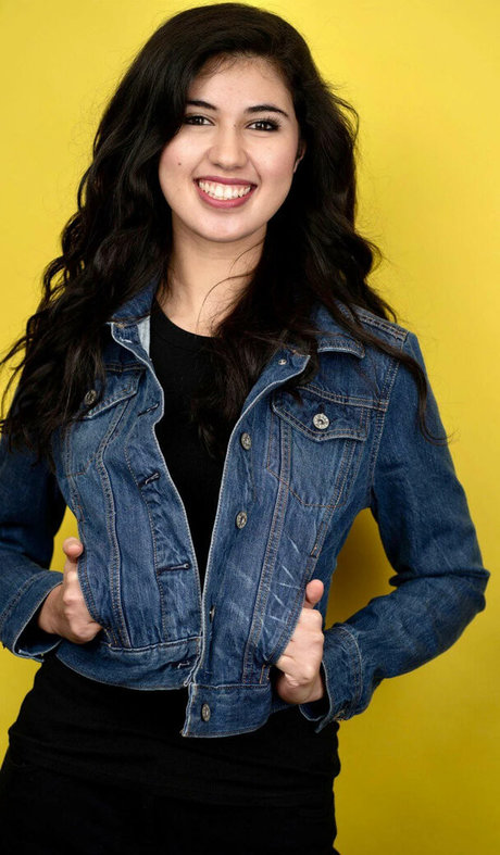 Soraya Mitta modelo atractivo archivo