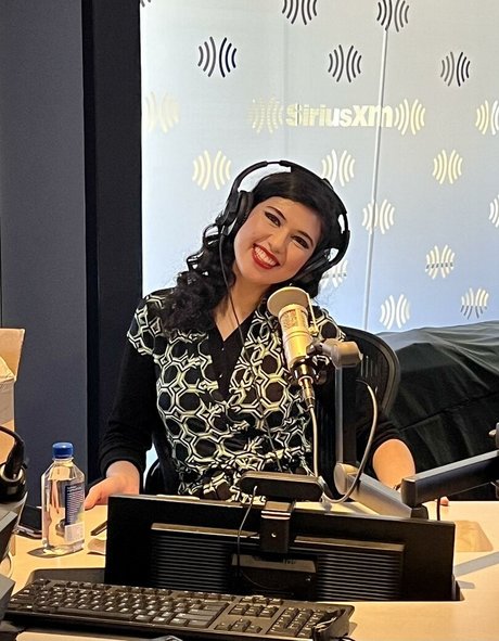 Soraya Mitta estrella atractiva fotos