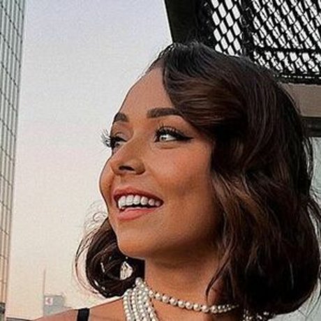 Brooke Blurton modelo sexy foto