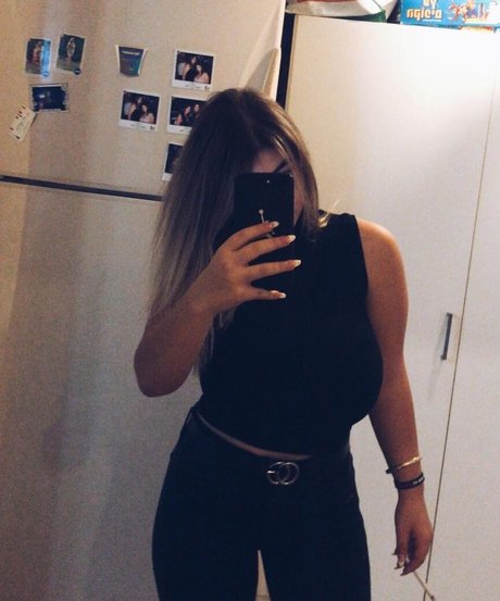 May Tehila Zafrani estrella xxx galerías