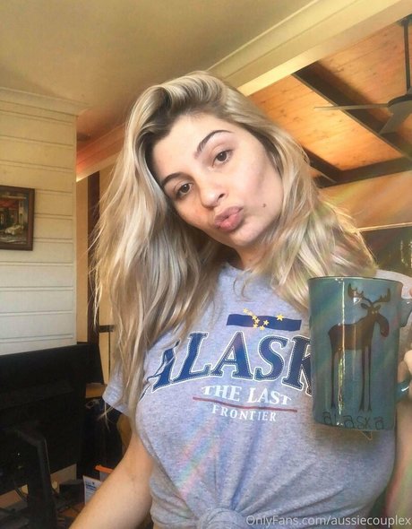 uncutsextapes estrella caliente fotos