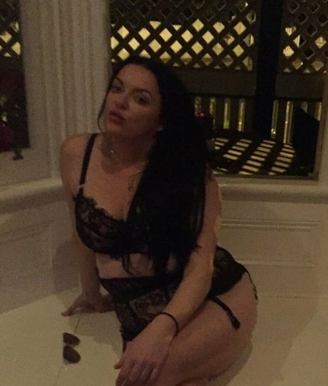 uncutsextapes modelo hermosa galerías