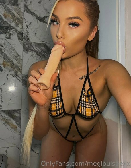 meglouiseexx estrella porno perfecta imágenes