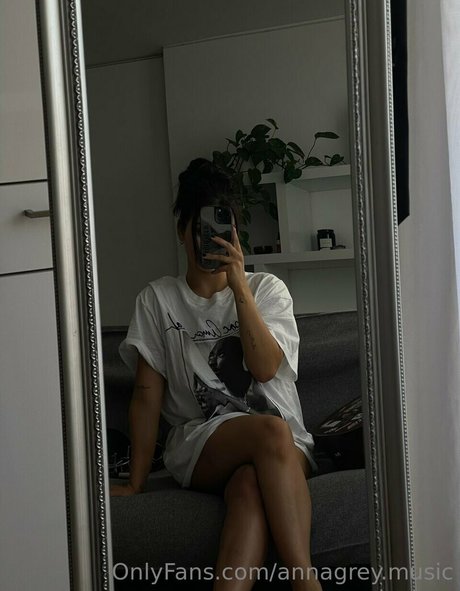 annagrey music estrella del sexo fotos