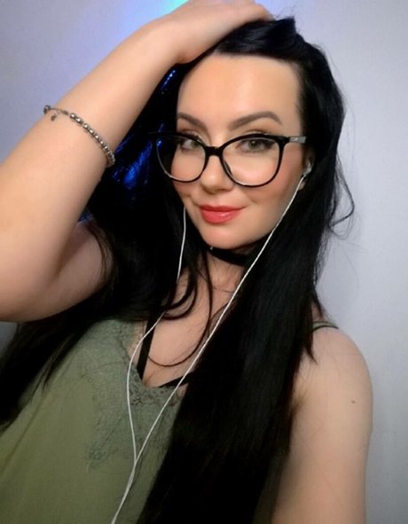 ASMR Kate Lullaby estrella porno mejor foto