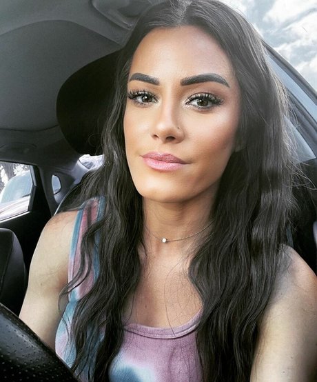 Katana Chance bonita estrella galería