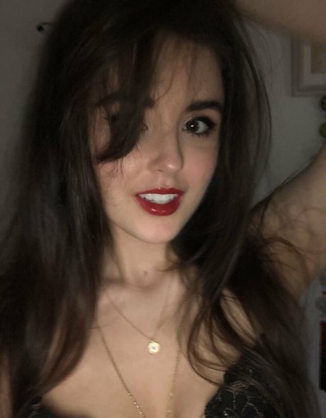 katemeow estrella porno caliente imágenes