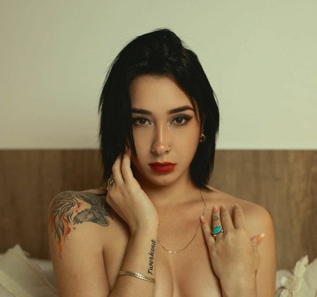 Karen Cabrera desnudos de estrellas imágenes