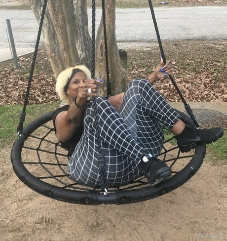 msphat70 xxx estrella porno imágenes