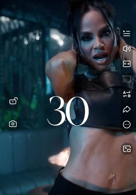 Natti Natasha modelo de alta calidad imagen