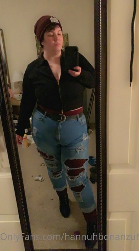 hannuhbonanzuh estrella desnuda imágenes