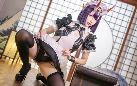 yukiAstra actriz erótica galería