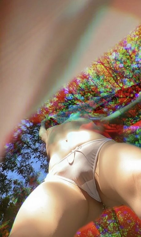 Are Rojas modelo gratis galerías