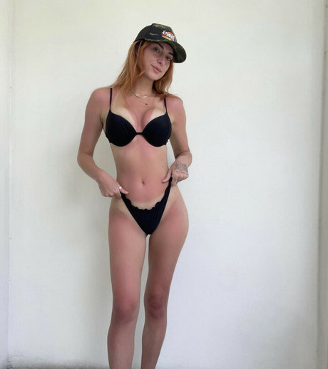 Briannalapagalia arte modelo foto