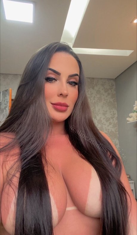 Alinezita Dias estrella xxx galería