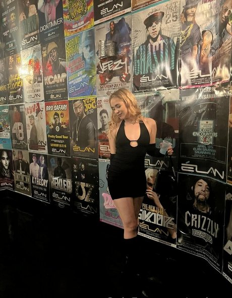 eroharu hermosa estrella porno imagen