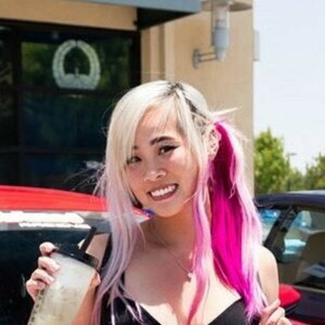 Liquid Pyro arte modelo galerías