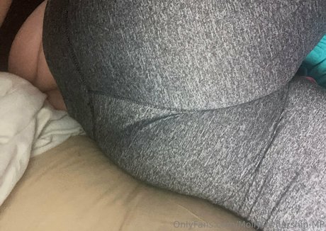 mollyperkoset modelo desnuda recopilación