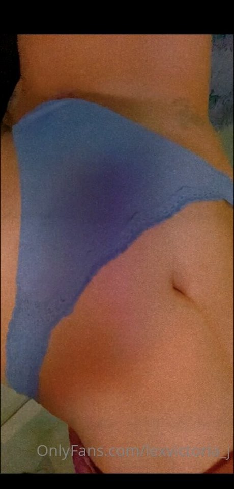 lexvictoria j modelo desnudos imágenes