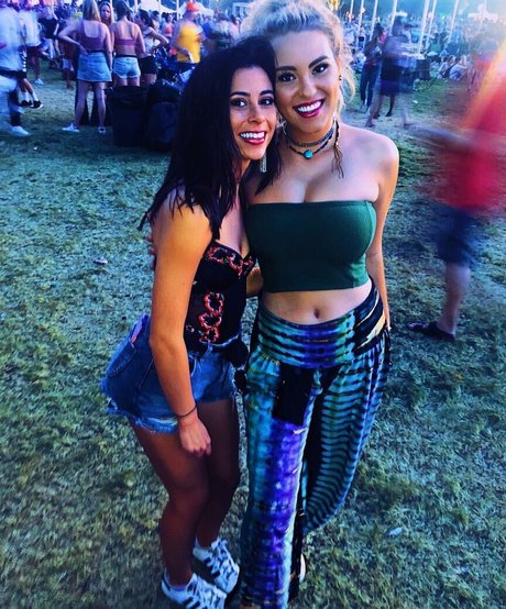 onlyfans de estrellas porno desnudos calientes archivo