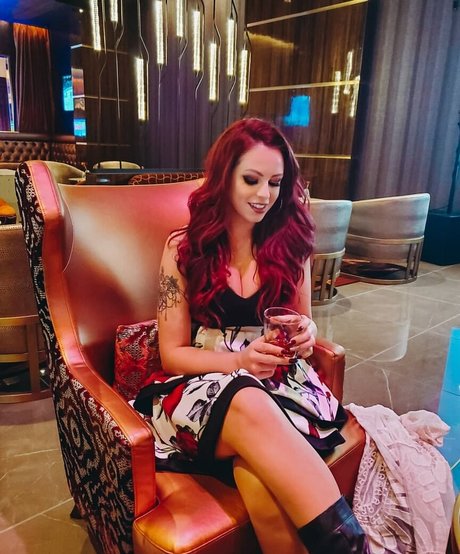 Madison Agnew actriz atractiva imagen