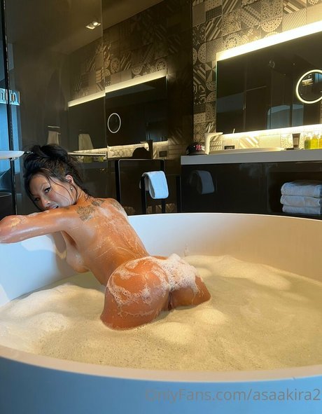 asaakira2 estrella del sexo archivo