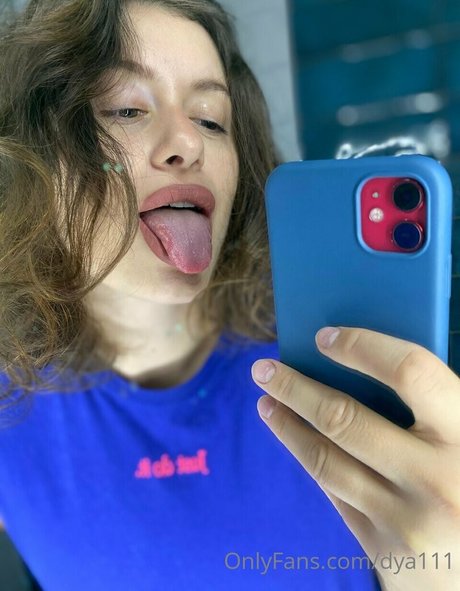 dyafirst actriz de alta calidad fotos