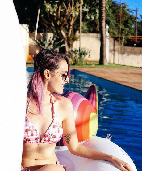 Karen Bachini actriz exclusiva fotos