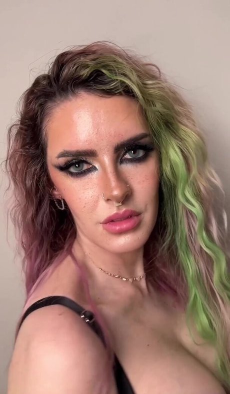 Karen Bachini estrella hd archivo