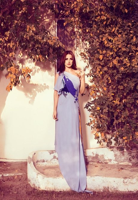 Dorra Zarrouk arte estrella porno fotos