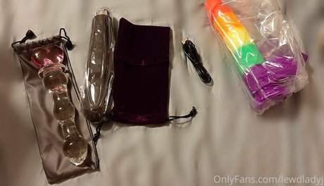 Lewdladyj modelo gratis imagen