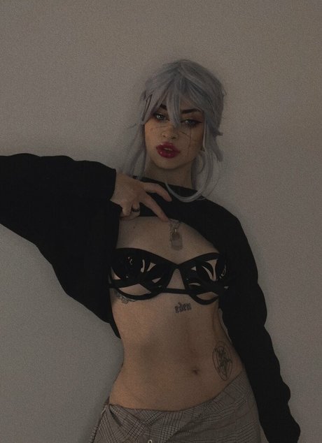 Kiiyoko desnudos estrella imagen