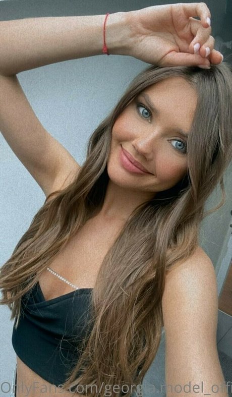 photopolli modelo desnudo archivo