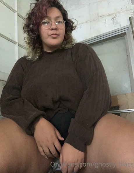 ghostly lilacs actriz libre imágenes